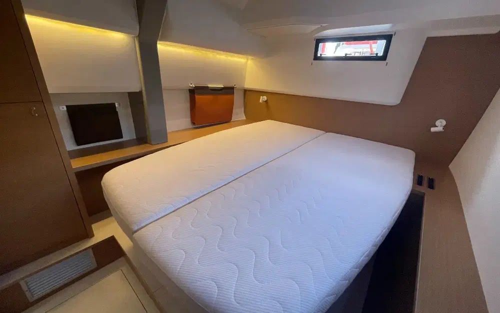 slider 10 Excess Catamarans Excess 14