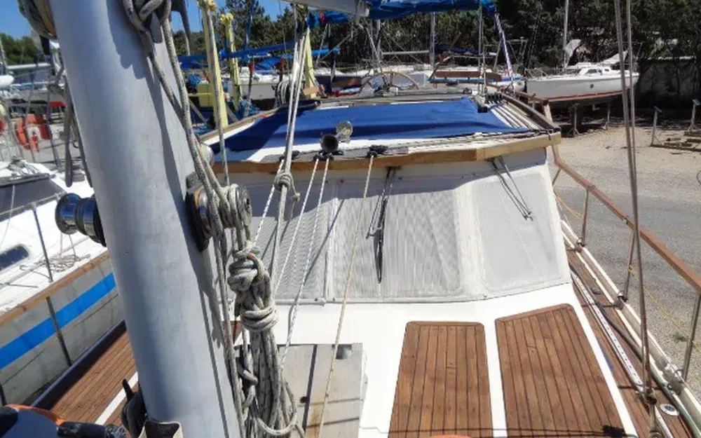 slider 6 Seafinn Yacht Seafinn 411