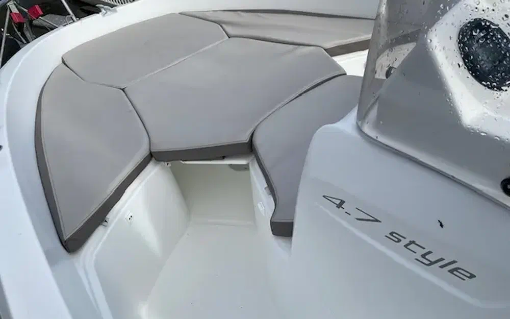 slider 14 Jeanneau Cap Camarat 4.7 CC