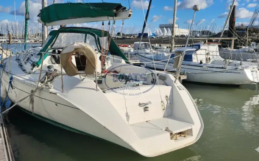 slider 3 Beneteau First 35 S5