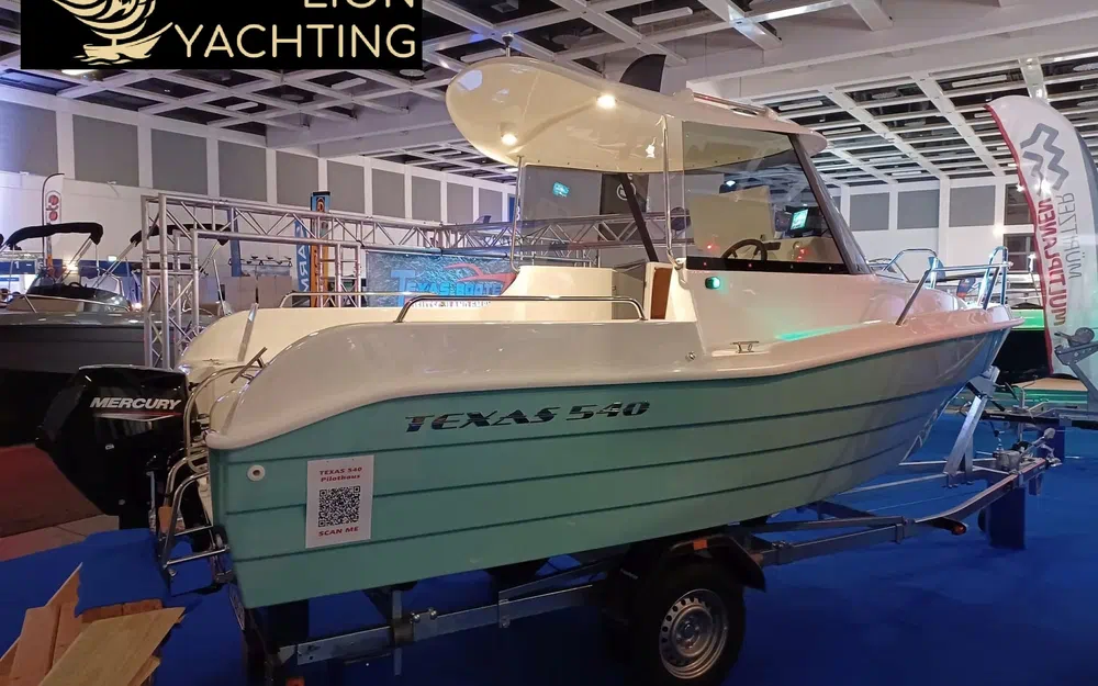 slider 2 Texas 540 Pilothouse