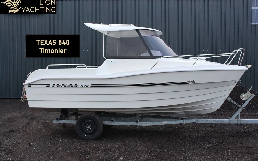 slider 13 Texas 540 Pilothouse