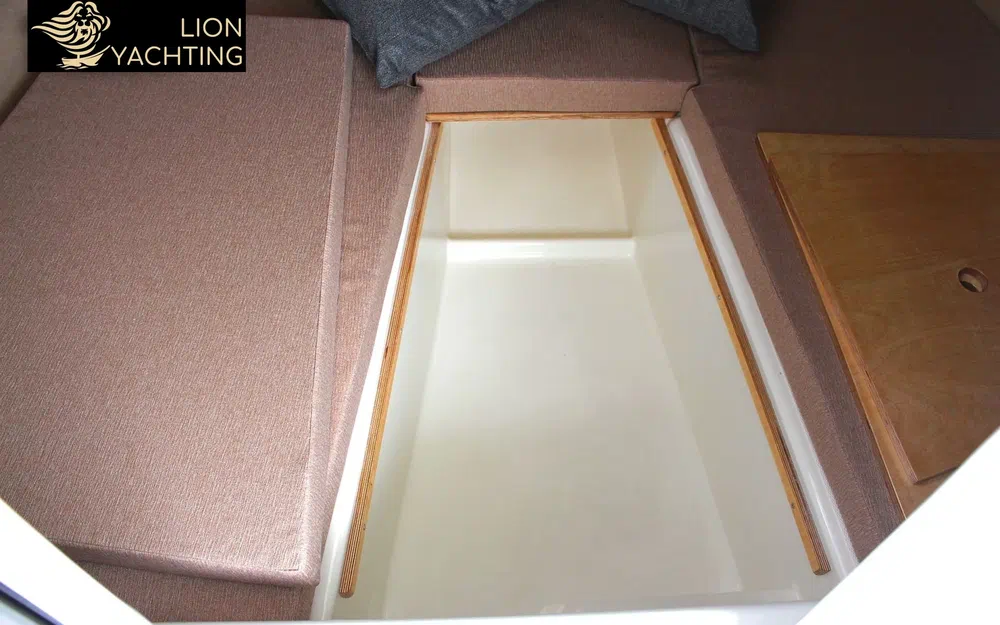 slider 3 Texas 540 Pilothouse