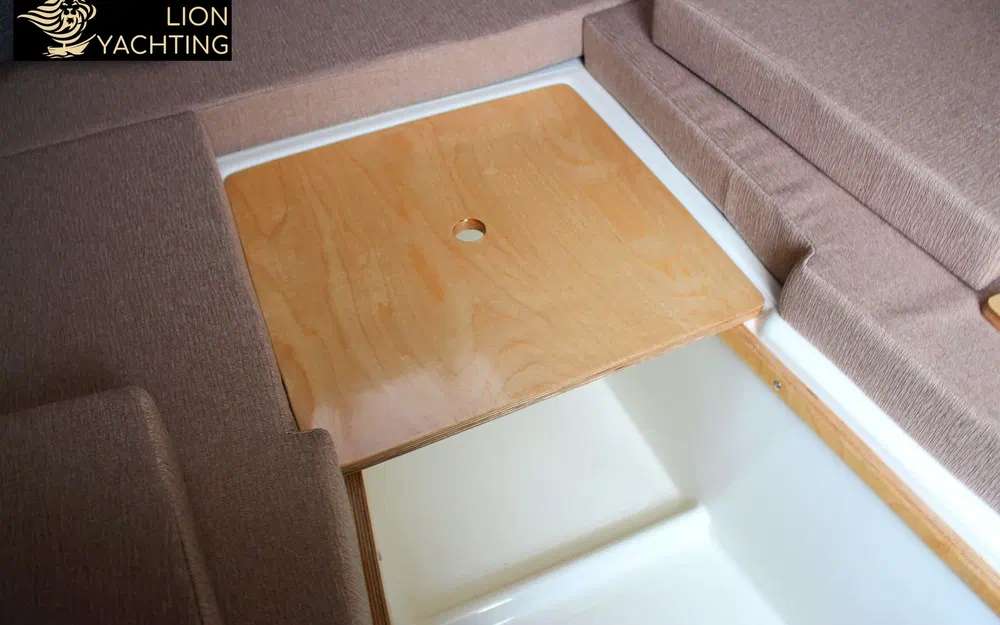 slider 5 Texas 540 Pilothouse