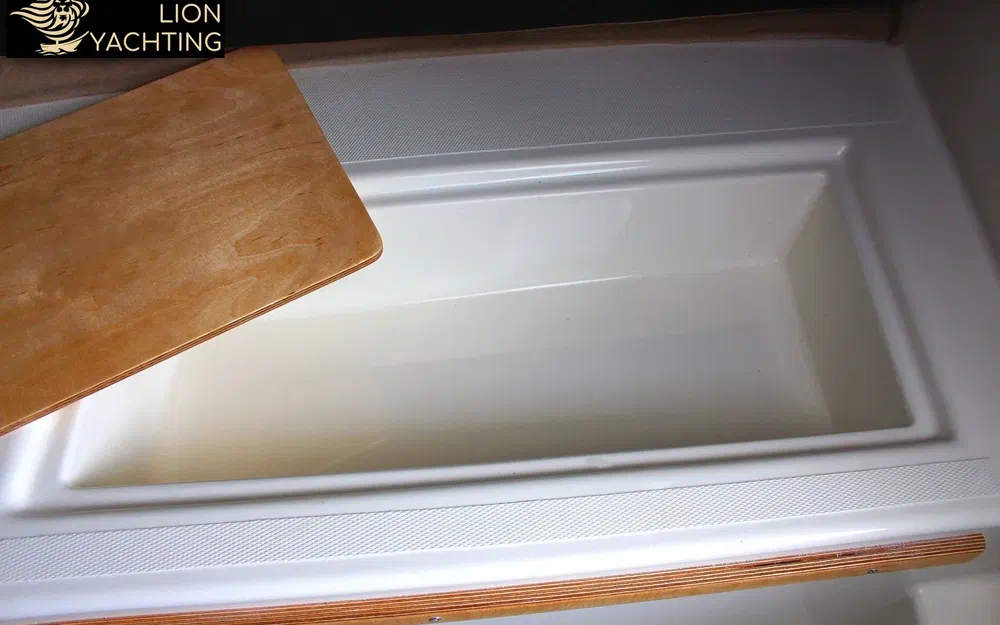 slider 6 Texas 540 Pilothouse