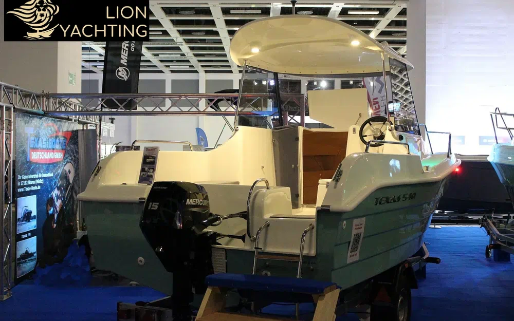 slider 11 Texas 540 Pilothouse