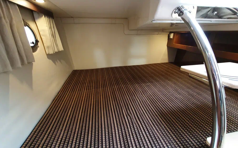 slider 12 Regal 28 Express