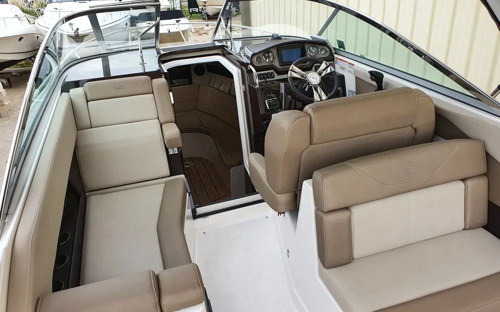 slider 3 Regal 28 Express