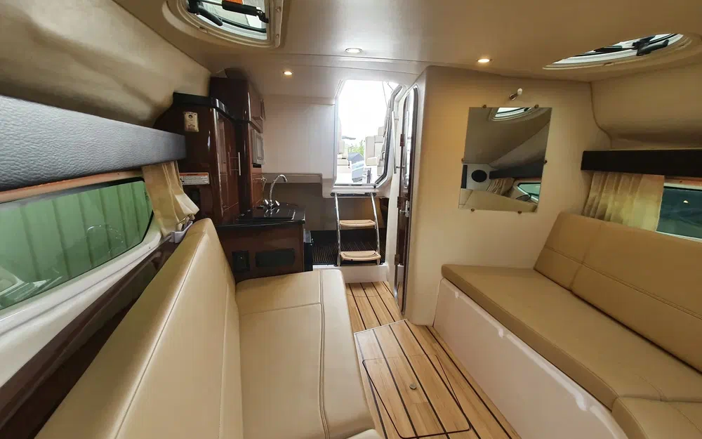 slider 10 Regal 28 Express