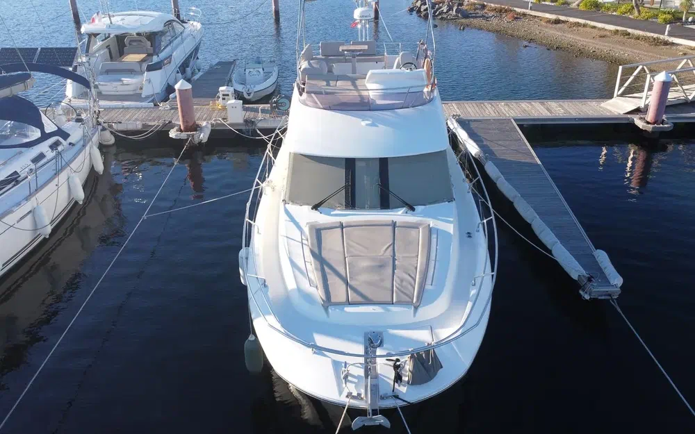 slider 1 Jeanneau Prestige 420 Fly