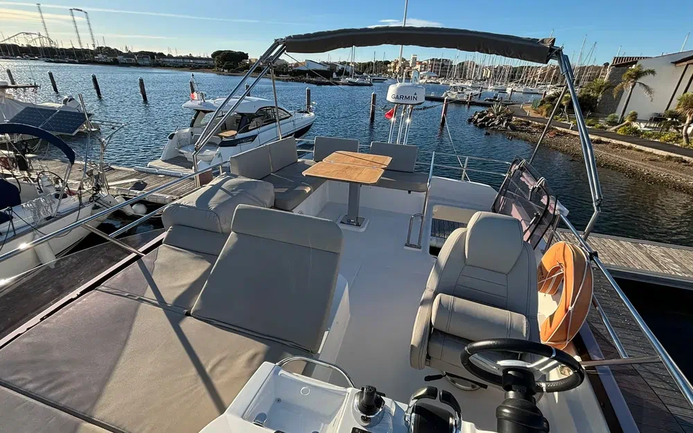 slider 39 Jeanneau Prestige 420 Fly