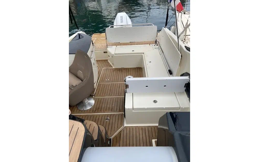 slider 4 Quicksilver Activ 755 Cruiser