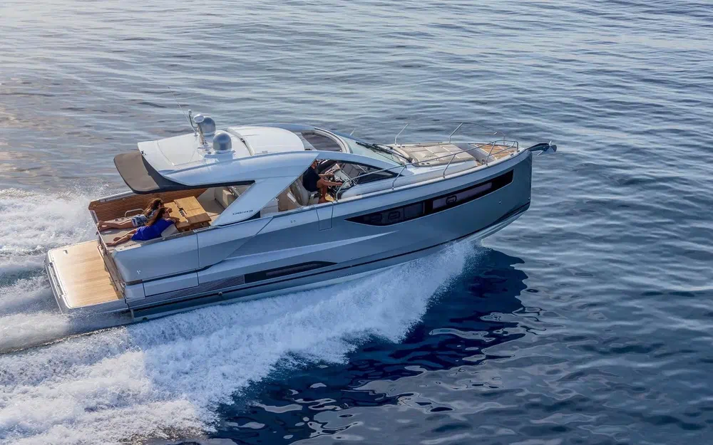 slider 4 Jeanneau DB 43