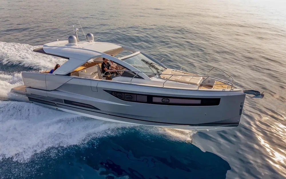 slider 2 Jeanneau DB 43