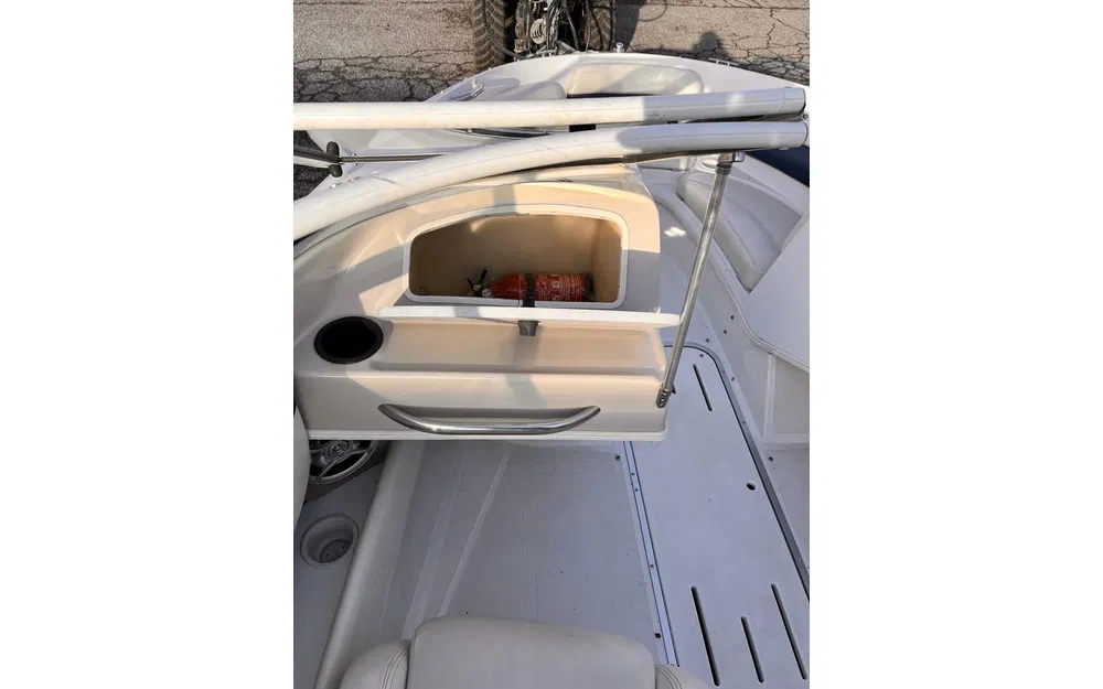 slider 8 Chris Craft 190