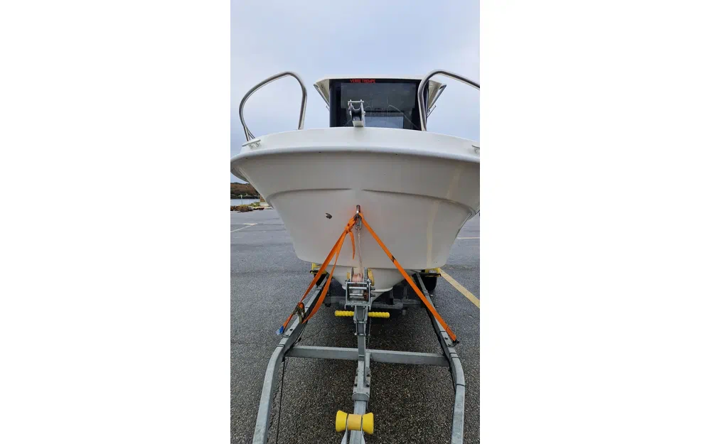 slider 12 Sabor 600 Cabin