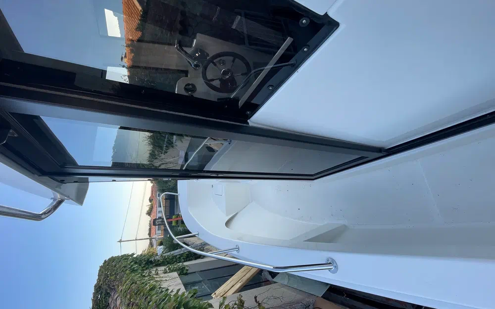 slider 5 Sabor 600 Cabin