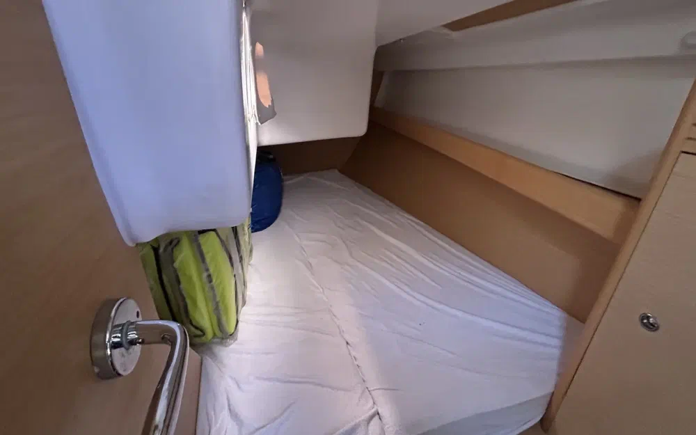 slider 21 Beneteau First 36.7