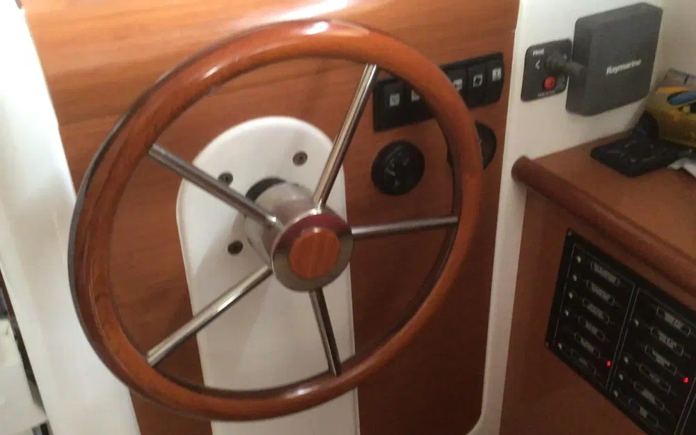 slider 11 Beneteau Antares 10.80