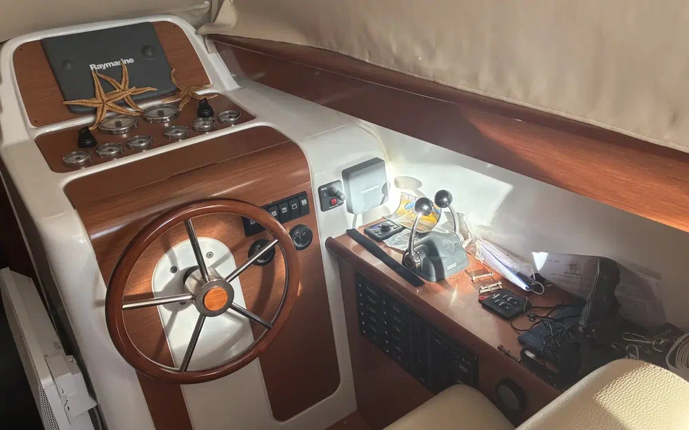 slider 5 Beneteau Antares 10.80