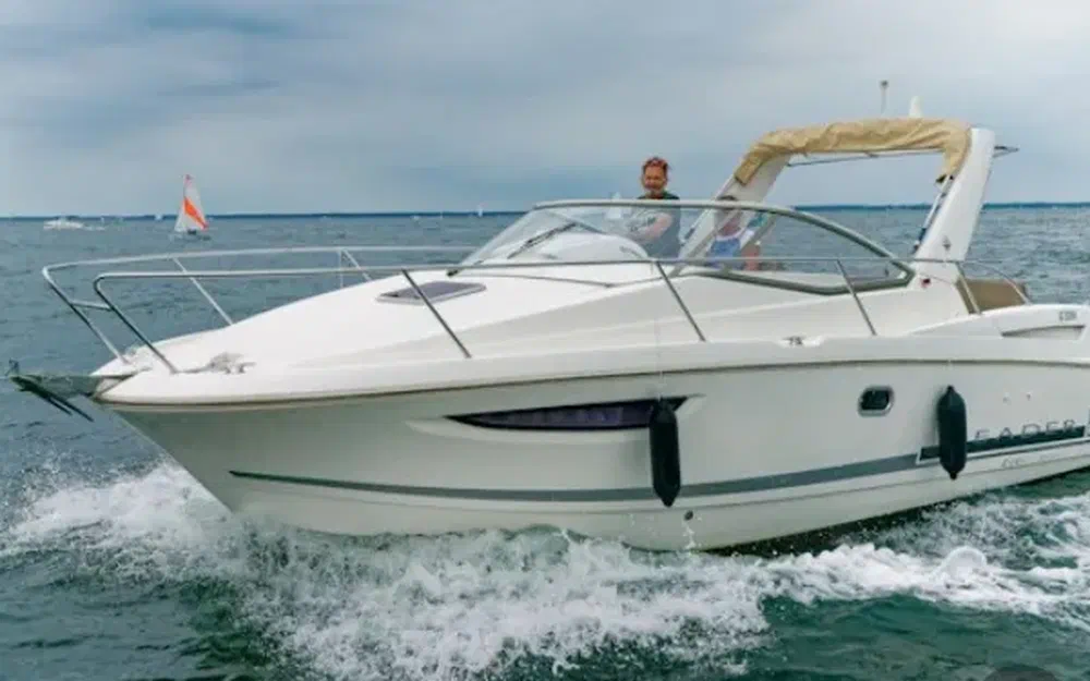 slider 12 Jeanneau Leader 8