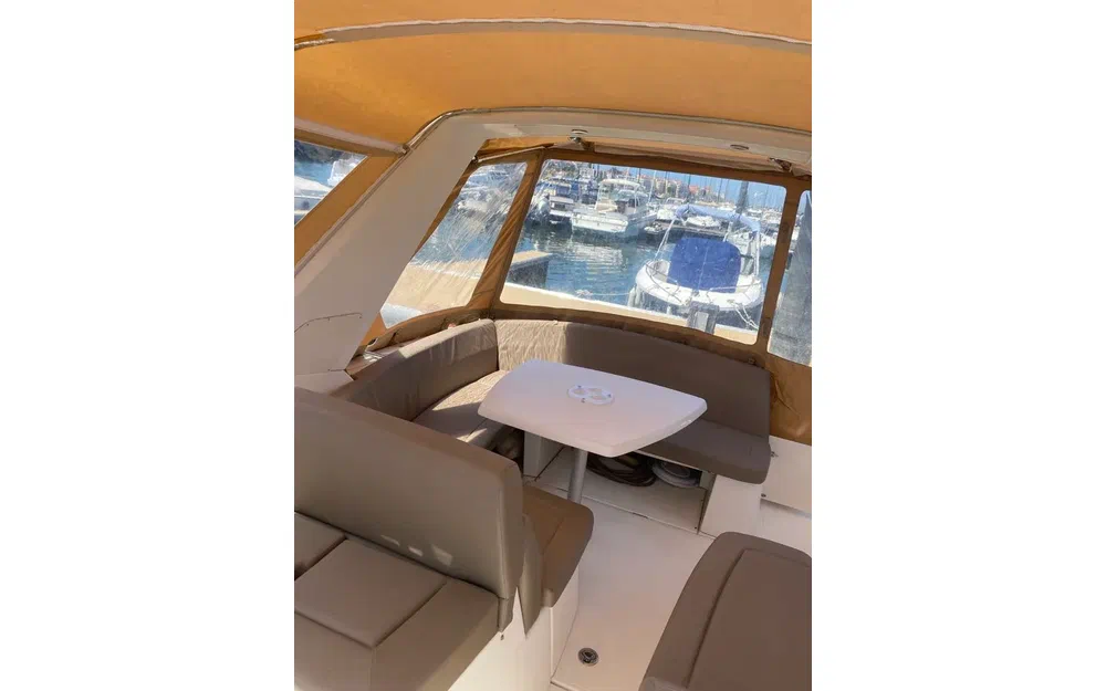 slider 18 Jeanneau Leader 8 Premiere