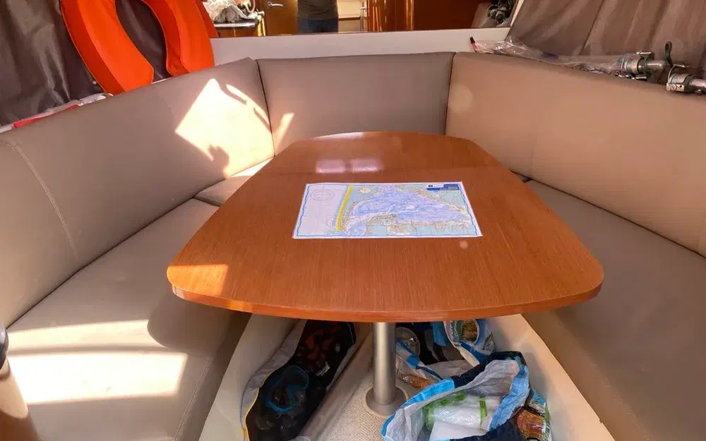 slider 24 Jeanneau Leader 8