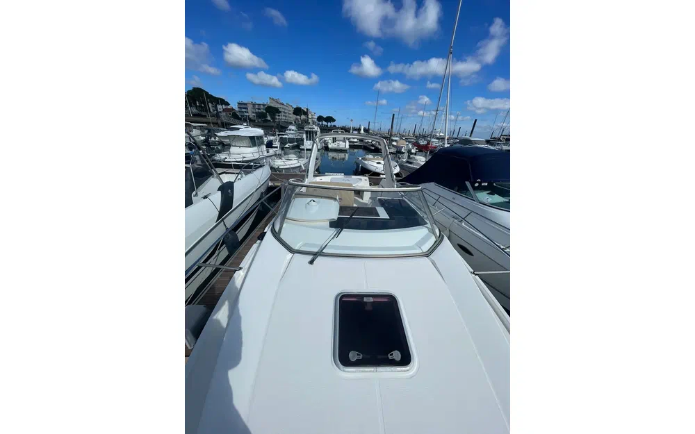 slider 35 Jeanneau Leader 8 Premiere