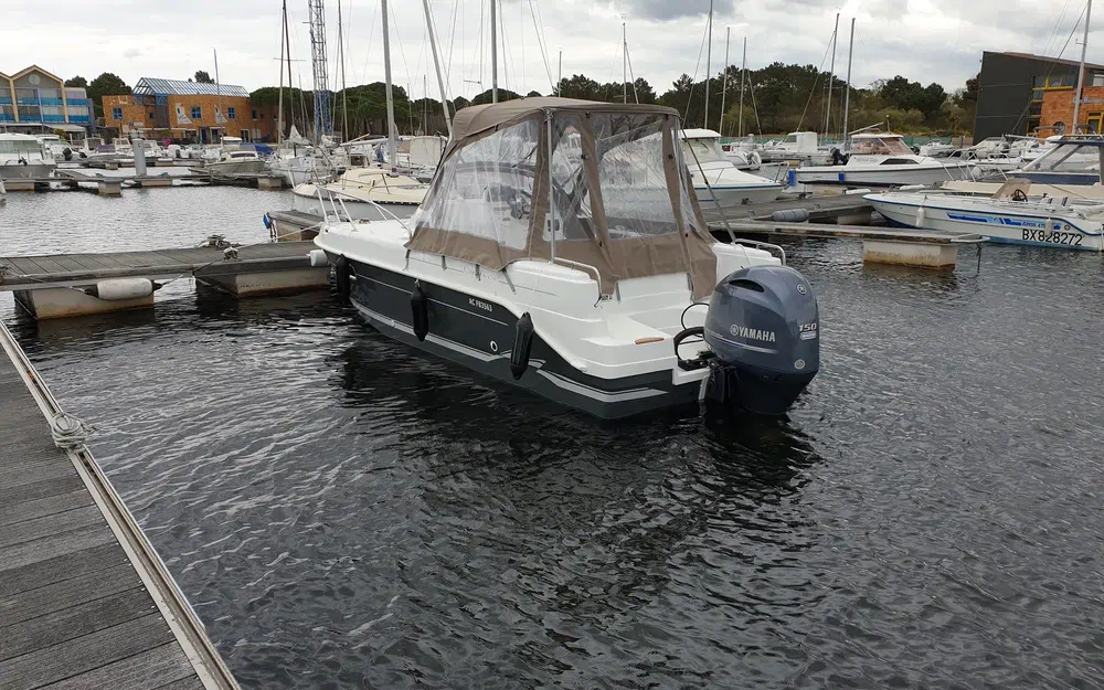 slider 2 B2 Marine 672 SUNDECK
