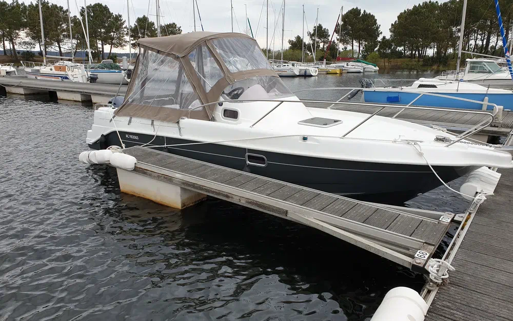 slider 3 B2 Marine 672 SUNDECK