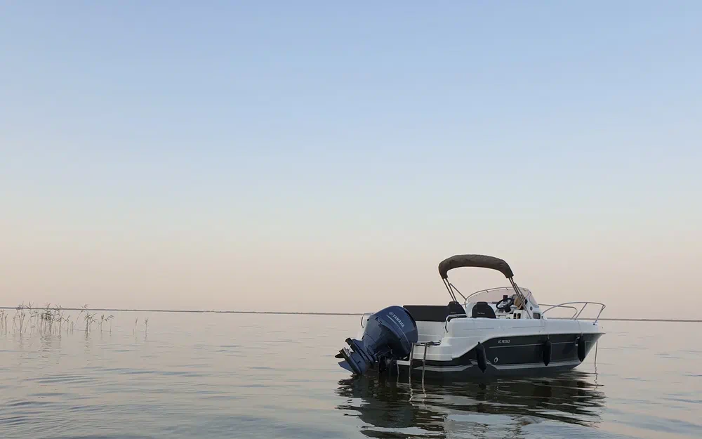 slider 1 B2 Marine 672 SUNDECK