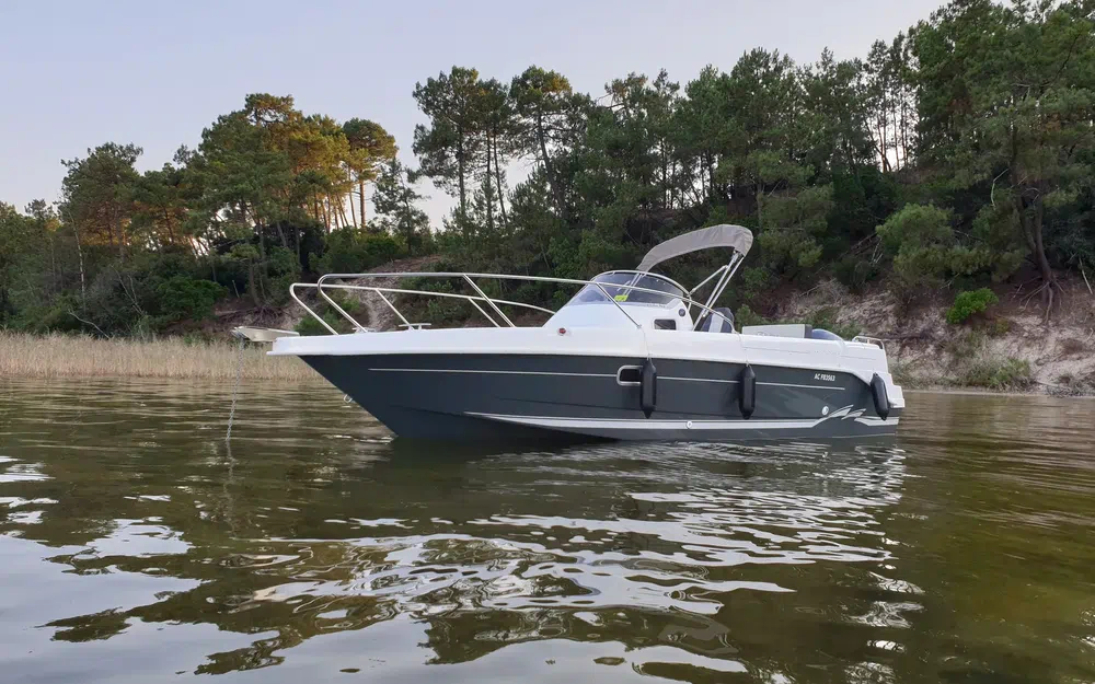 slider 0 B2 Marine 672 SUNDECK
