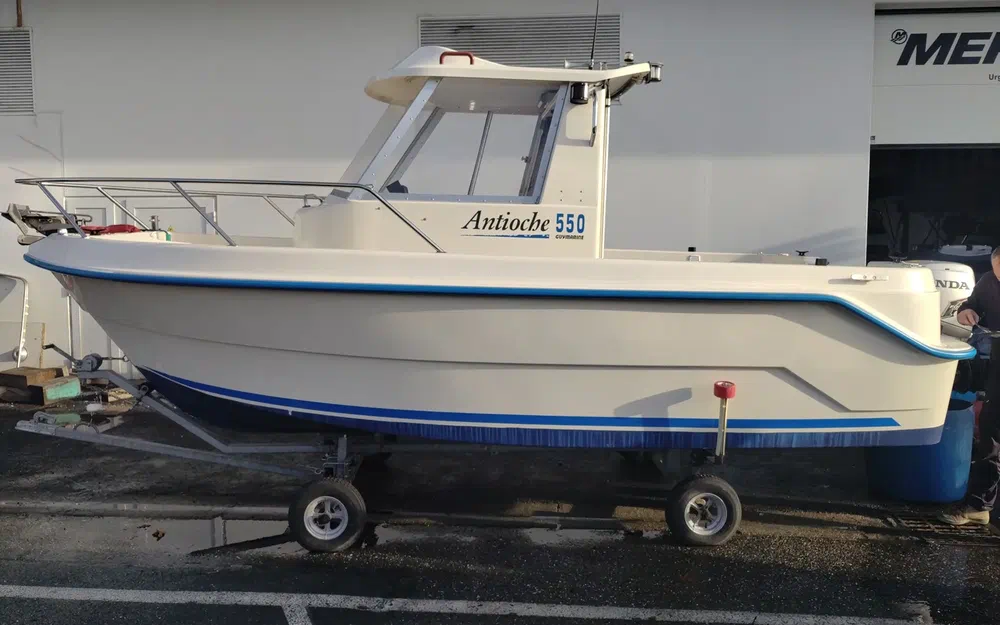 slider 0 Guymarine Antioche 550