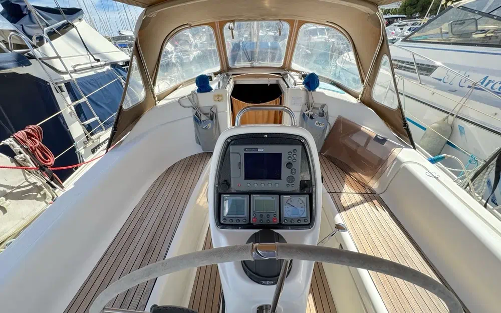 slider 15 Bavaria 33 Cruiser