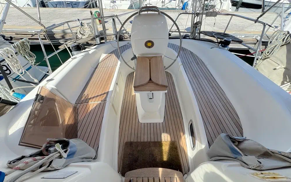 slider 2 Bavaria 33 Cruiser