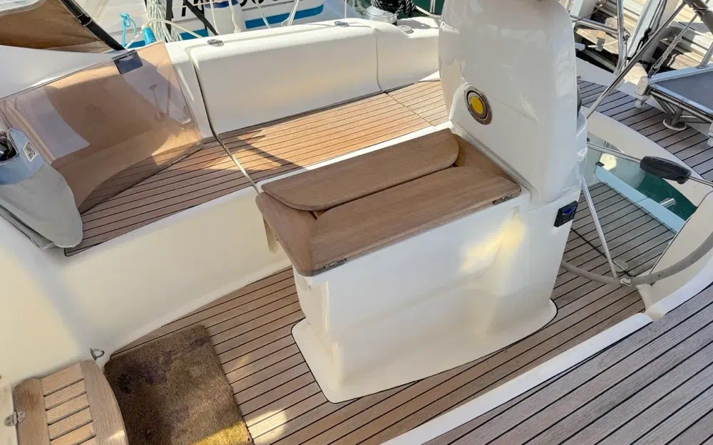 slider 12 Bavaria 33 Cruiser