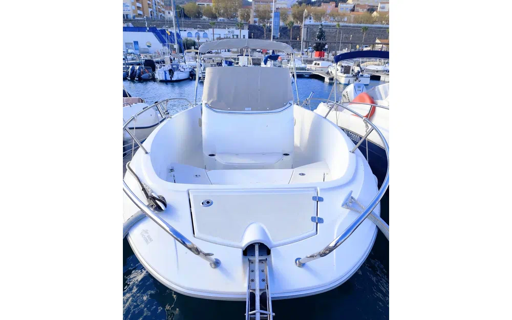 slider 4 Jeanneau Cap Camarat 7.5 CC