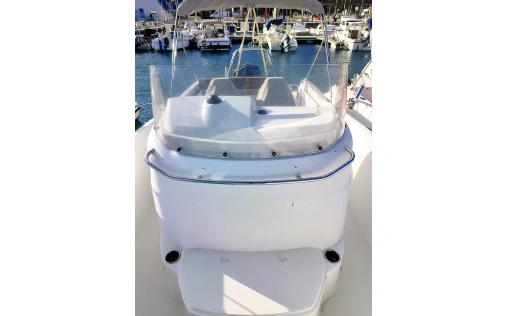 slider 7 Jeanneau Cap Camarat 7.5 CC Style