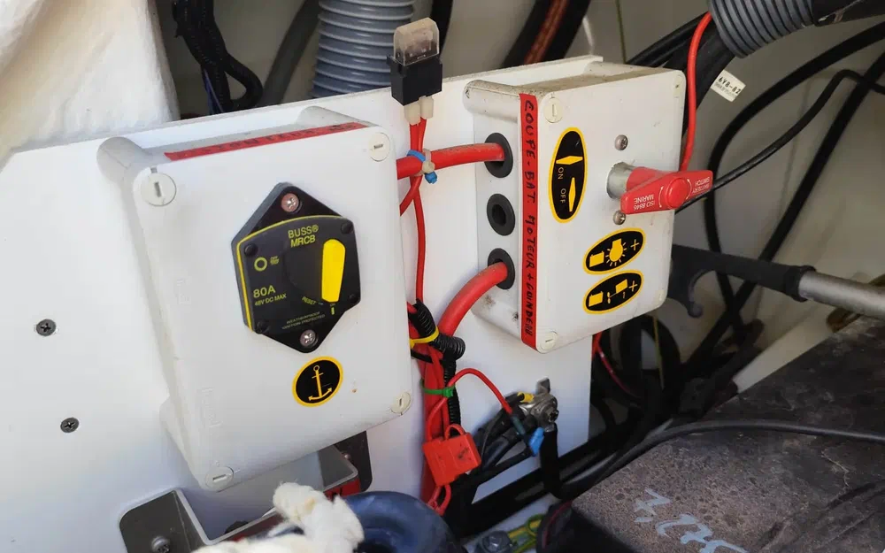 slider 14 Jeanneau Cap Camarat 7.5 CC Style