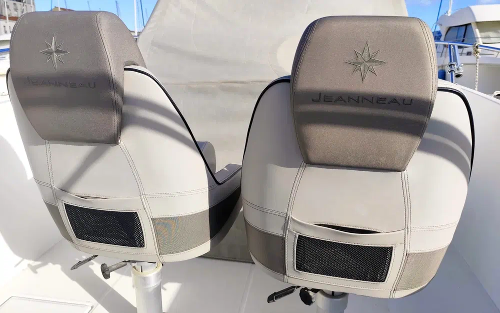 slider 11 Jeanneau Cap Camarat 7.5 CC