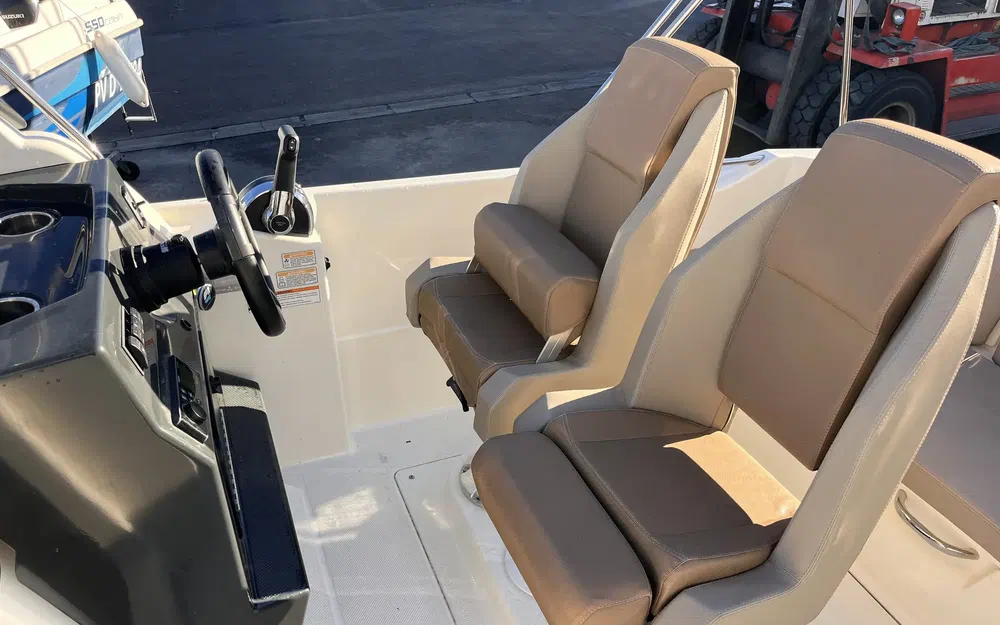 slider 5 Quicksilver Activ 675 Sundeck