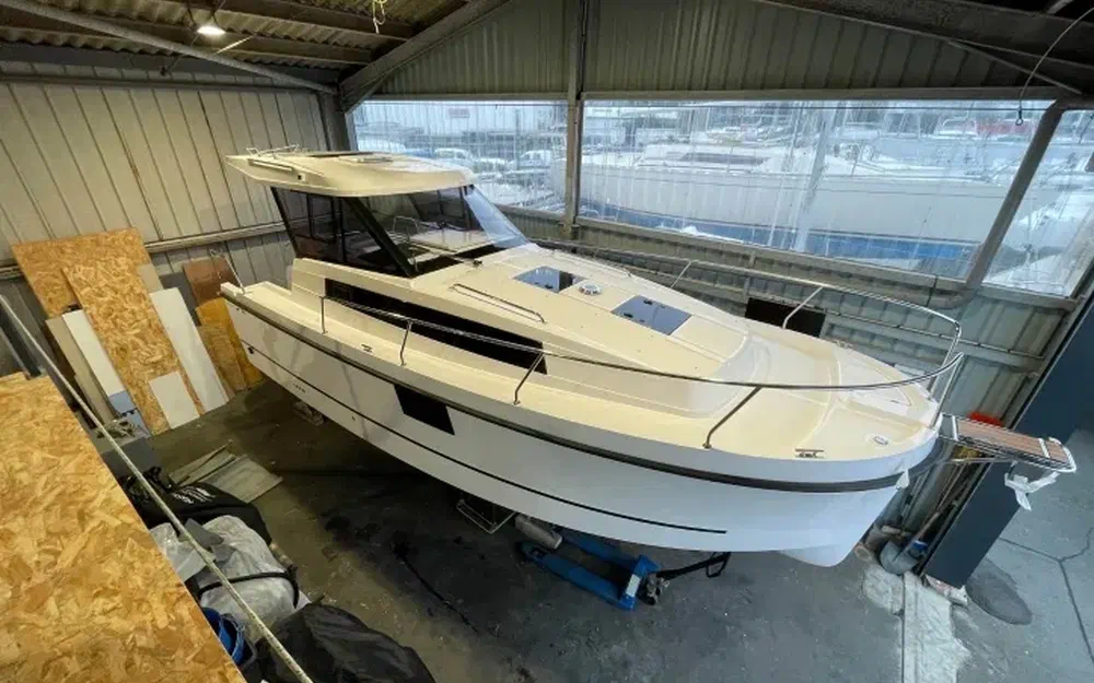 slider 19 Northman Nexus 870 Revo