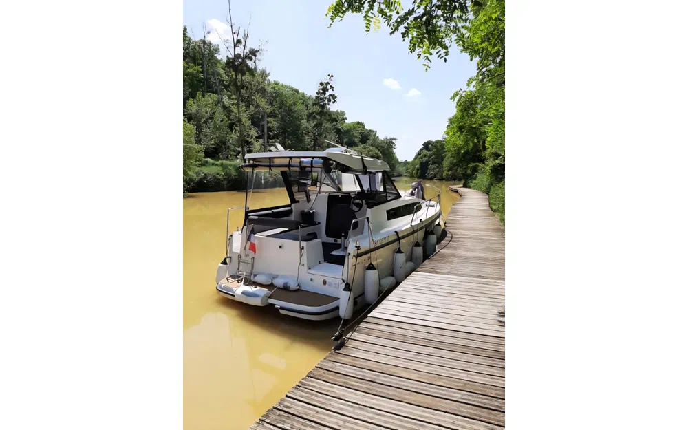 slider 24 Northman Nexus 870 Revo