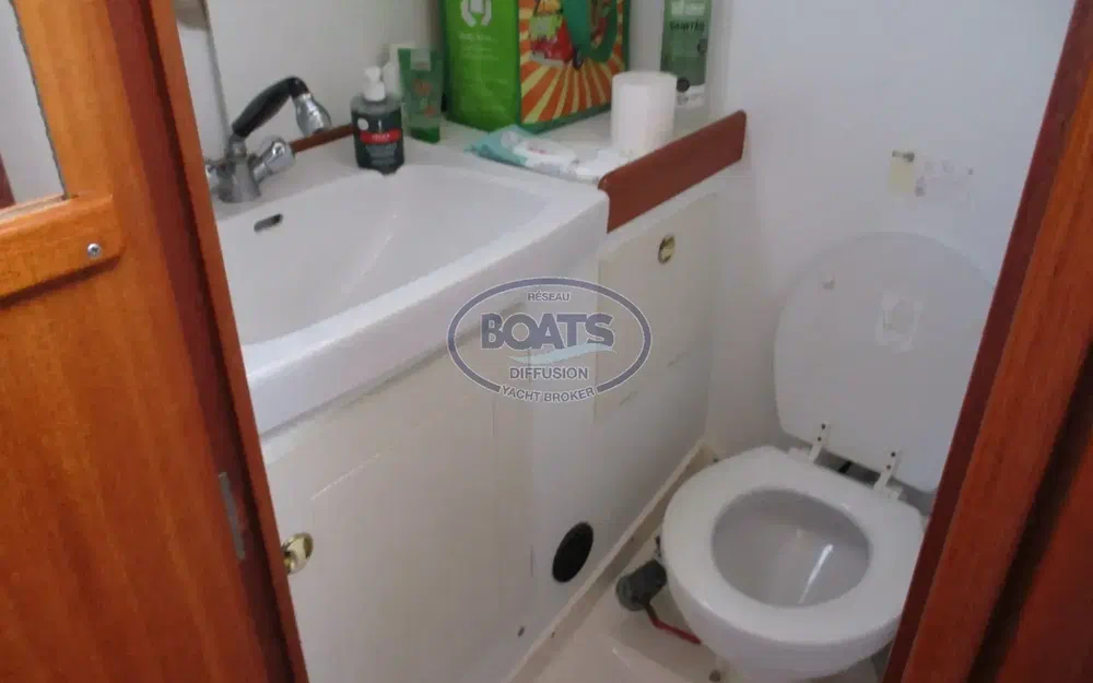 slider 11 Hallberg Rassy 34