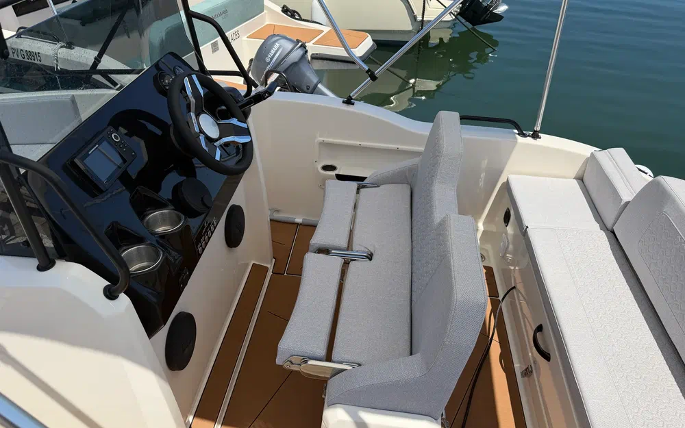 slider 5 Nireus Boats Spirit 53