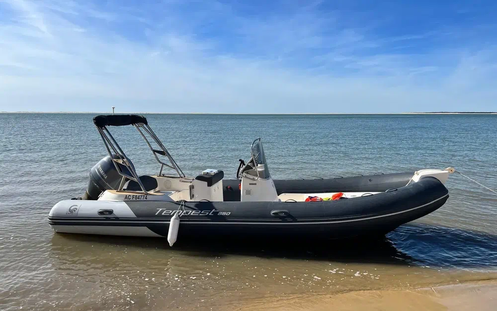 slider 1 Capelli Tempest 650