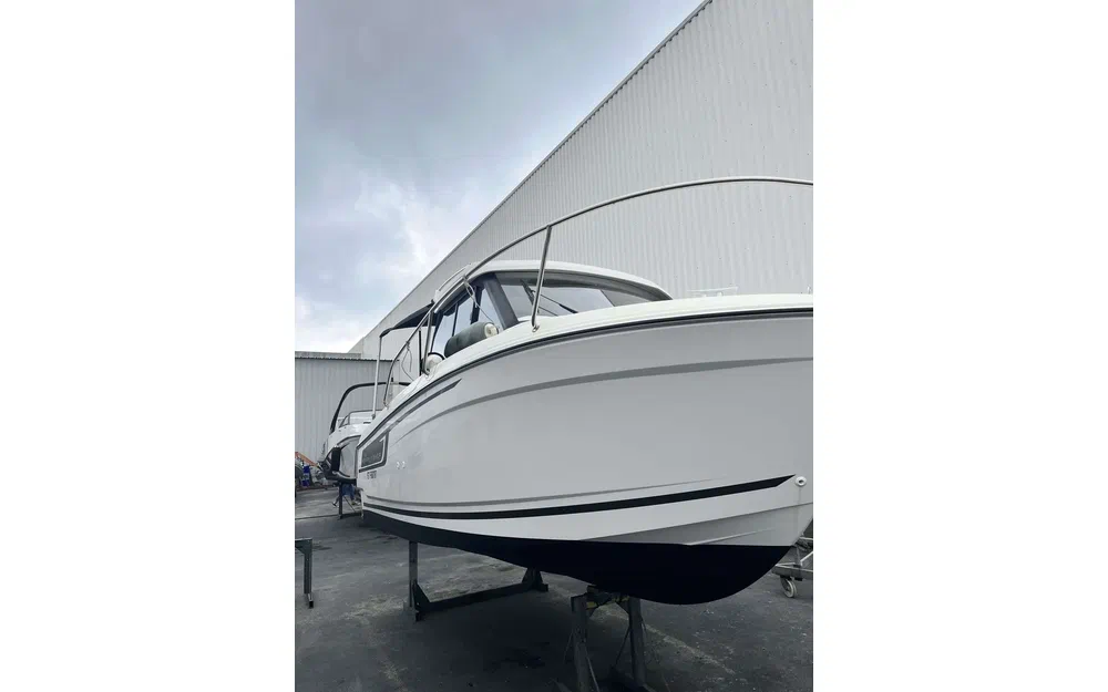 slider 1 Jeanneau Merry Fisher 605