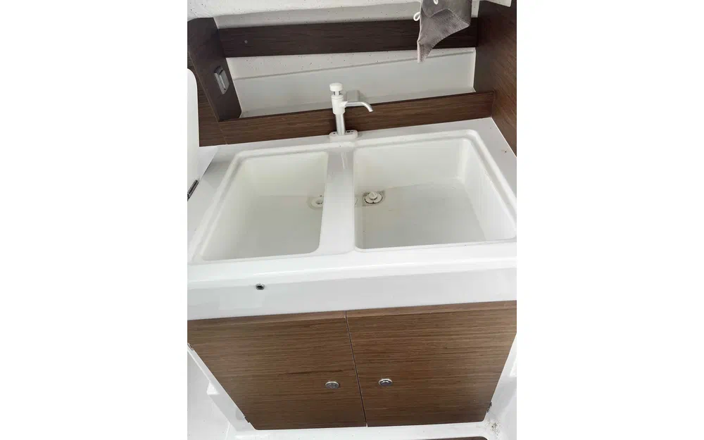 slider 8 Jeanneau Merry Fisher 605