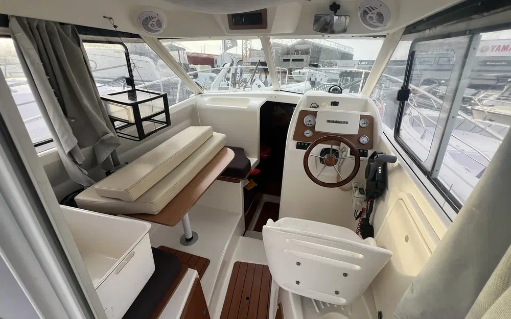 slider 12 Jeanneau Merry Fisher 725