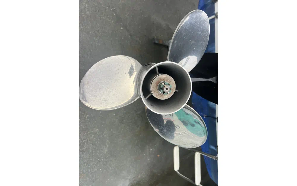 slider 6 Jeanneau Merry Fisher 725